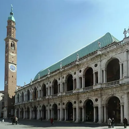 La Mansarda Bella E Luminosa Vicino Al Centro!